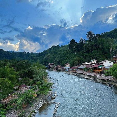Jungle Life Guest House - Trekking & Transport Only Book With Us 부킷 라왕 외부 사진