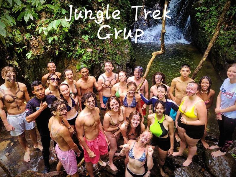 Jungle Life Guest House - Trekking & Transport Only Book With Us 부킷 라왕 외부 사진